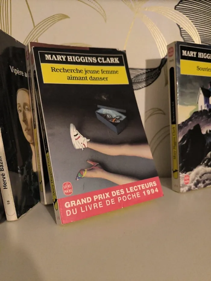 Lot de 4 livres de Mary Higgins Clark - photo numéro 3