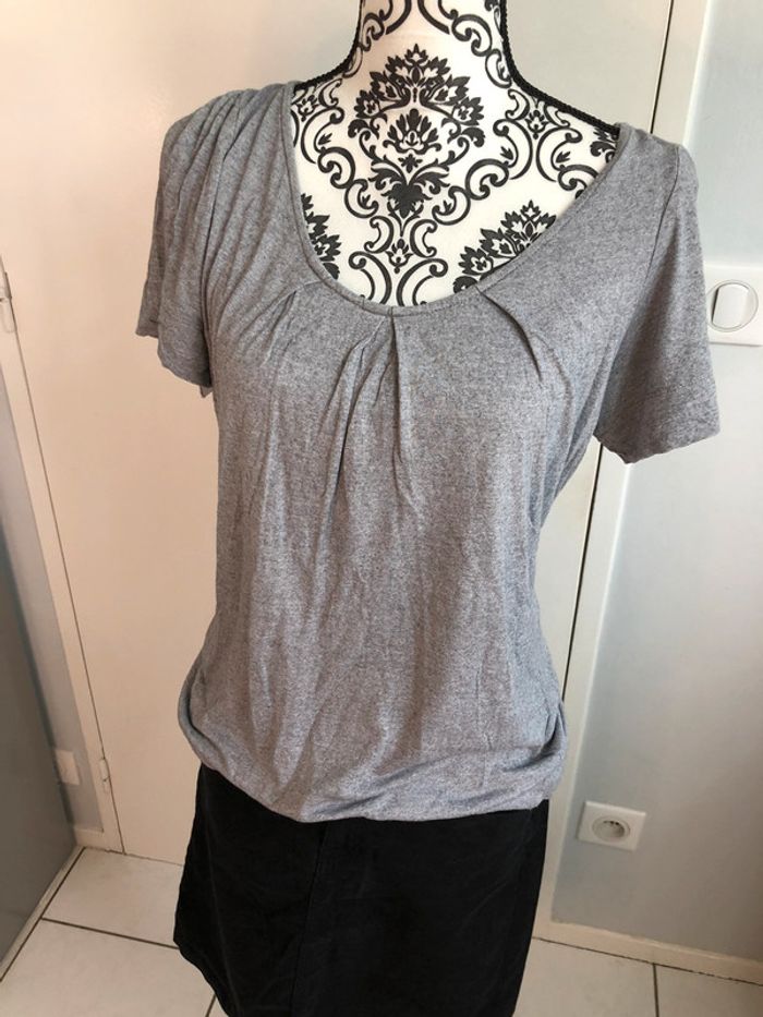 Tee shirt gris soft grey tout simple taille 38/40