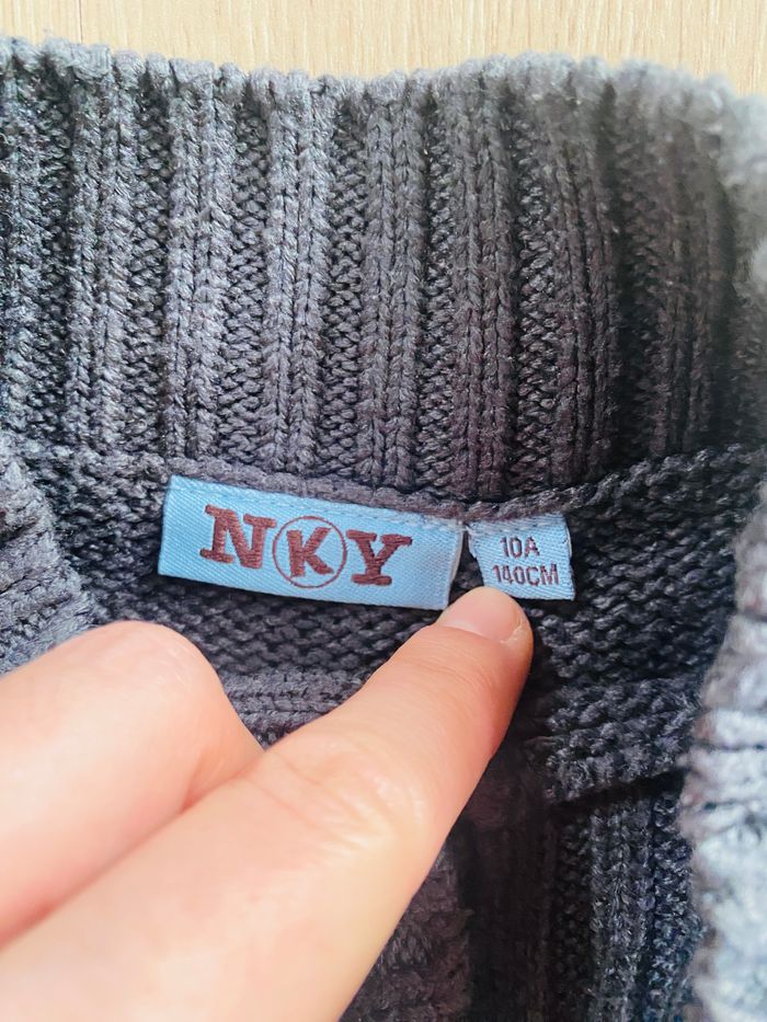 Pull gris torsadé 10ans - photo numéro 4