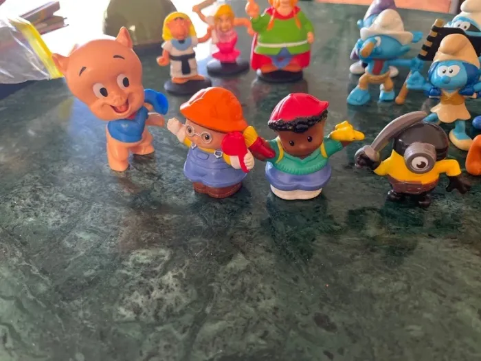 Lot de 14 figurines schtroumpfs, mignon, personnages d’asterix ect - photo numéro 4