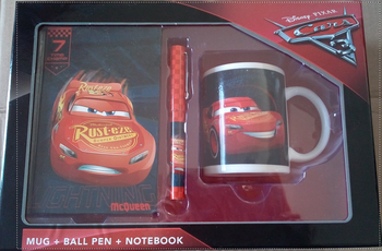 COFFRET CARS FLASH MCQUEEN MUG, STYLO, CARNET