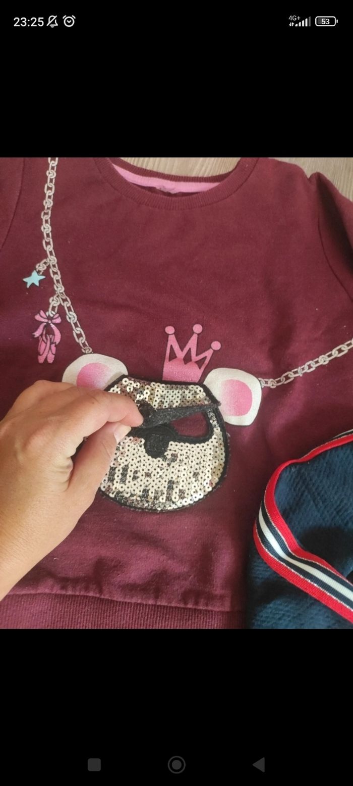 Lot vêtements fille 5 ans avec sweat pantalon et gilet zippé - photo numéro 5