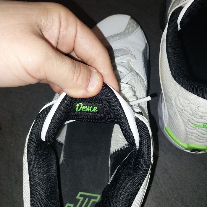 Basket Jordan Tatum 2 Néon ~ Basket-ball ~ Blanche Noire Verte ~ pointure 44 - photo numéro 4