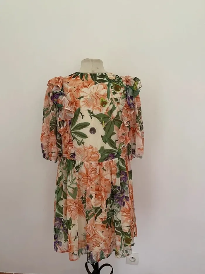 Superbe robe neuve fleurie H&M 🌸 M 38 40 - photo numéro 5
