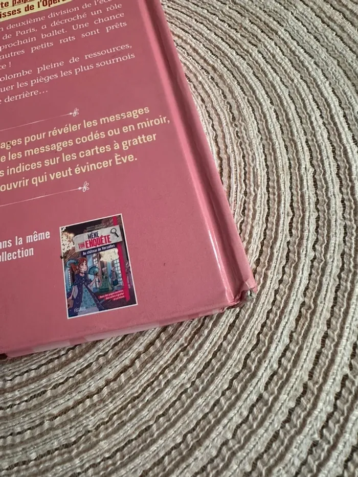 Livre Mène Ton Enquête - photo numéro 7