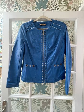 Veste en similicuir bleu