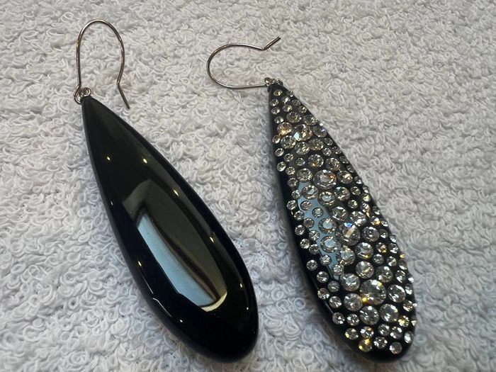 Boucles d oreilles cristaluna larme noir en cristal acrylique swarovski neuf 301 287 00 - photo numéro 3