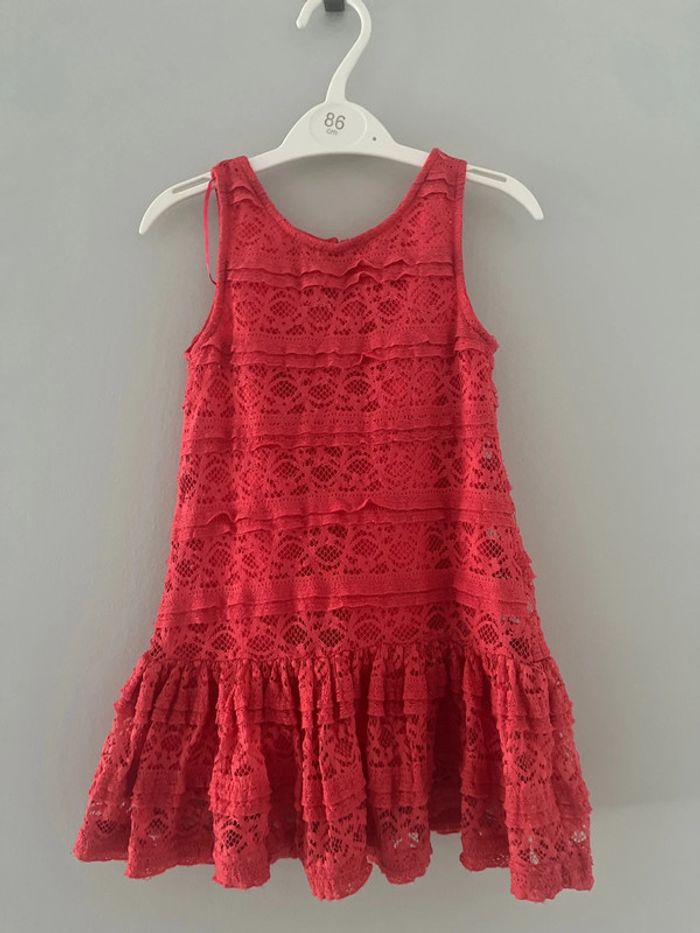 Robe « dentelle » rose foncé taille 3 ans