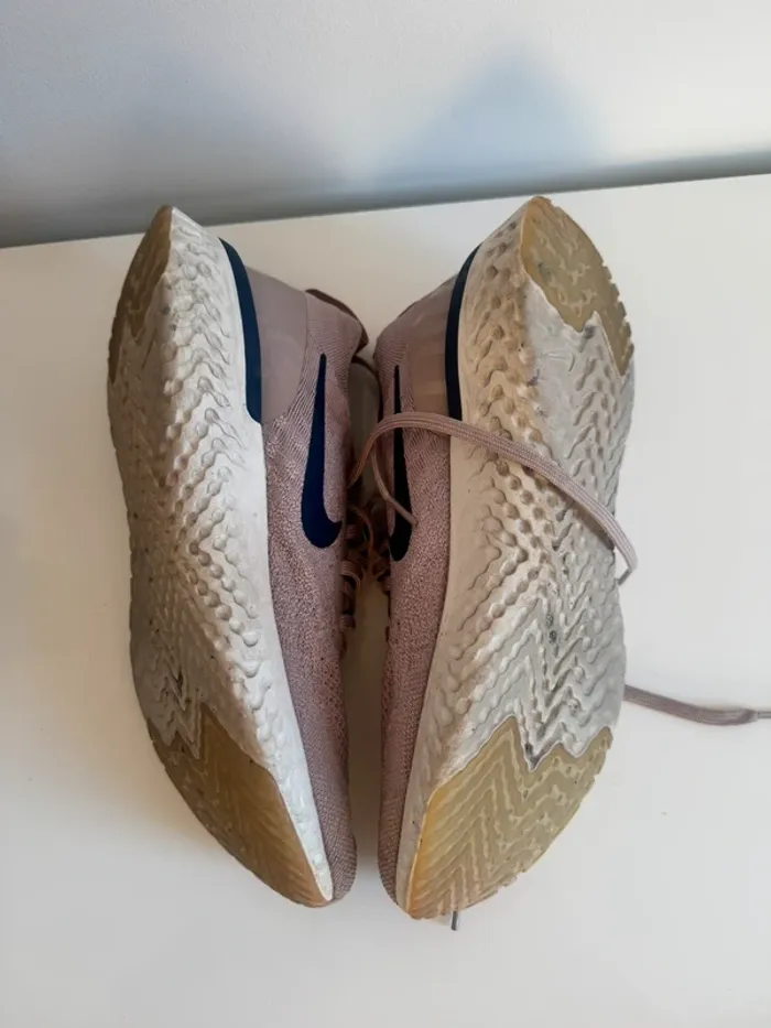 Chaussure running course à pied Nike Epic React Flyknit – Taille 42 – Très bon état - photo numéro 4
