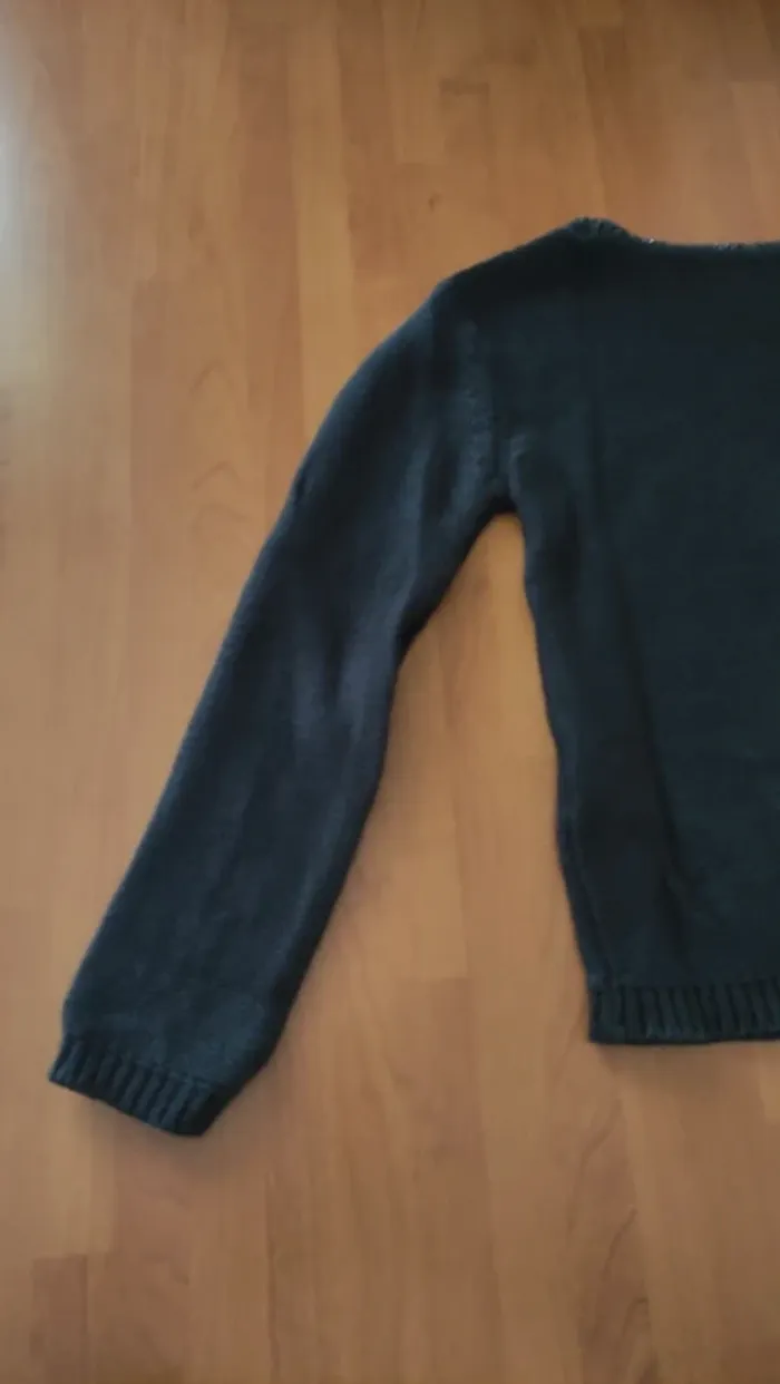 Pull noir manches longues Kiabi taille 8 ans - photo numéro 8