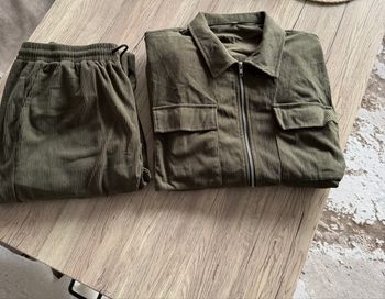 Ensemble casual kaki