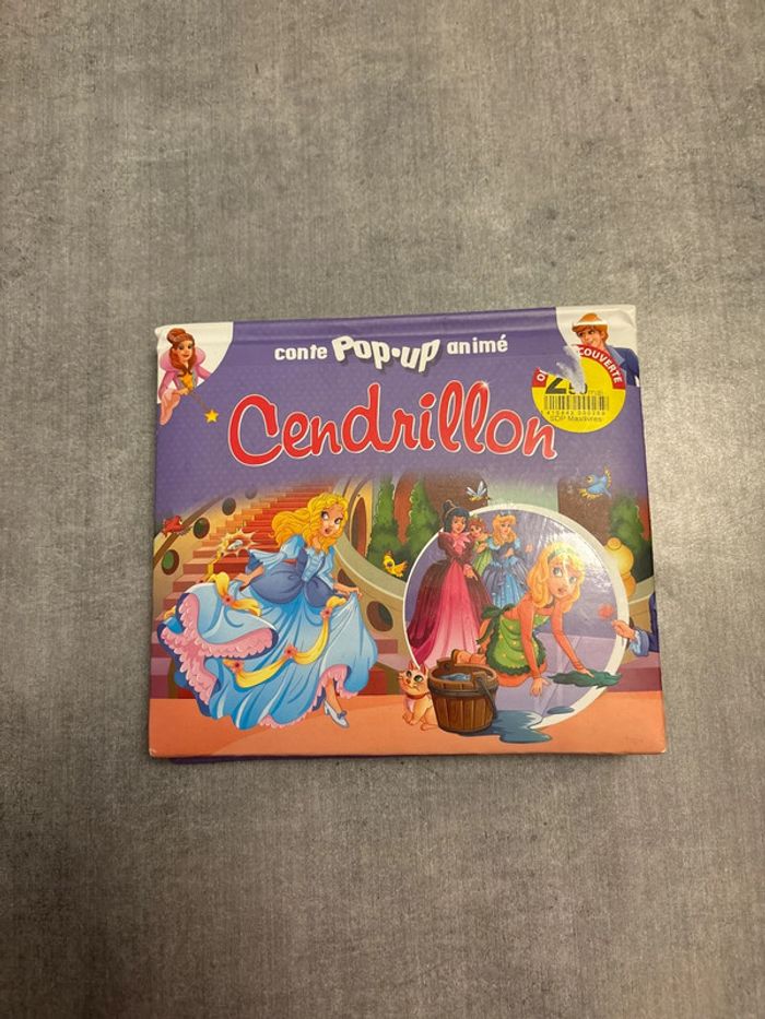 Livre conte , pop-up, animé Cendrillon