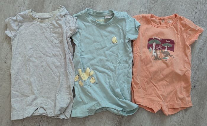 3 combinaisons/ pyjamas