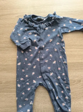 Pyjama léger sans pieds fleuri  h&m 74 cm