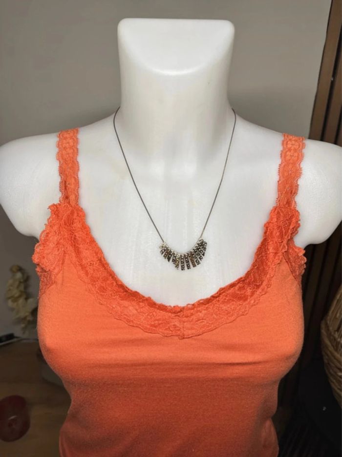 Débardeur orange avec dentelle - photo numéro 2