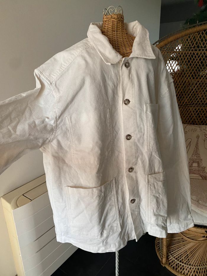 Veste Chemise Kiabi regular fit en velours côtelé blanc crème taille L - photo numéro 2