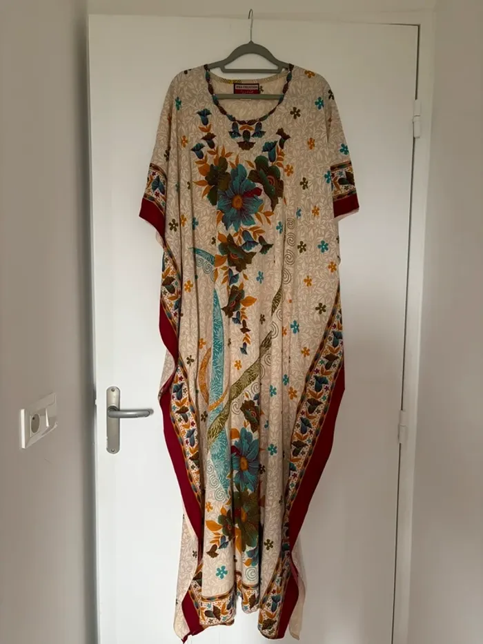 Robe abaya papillon femme taille M + foulard