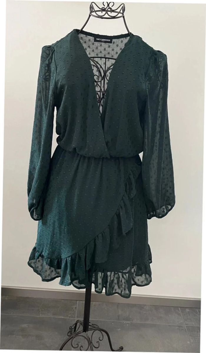Robe verbe avec pois pailletés doublée taille 1 Rue des Abbesses