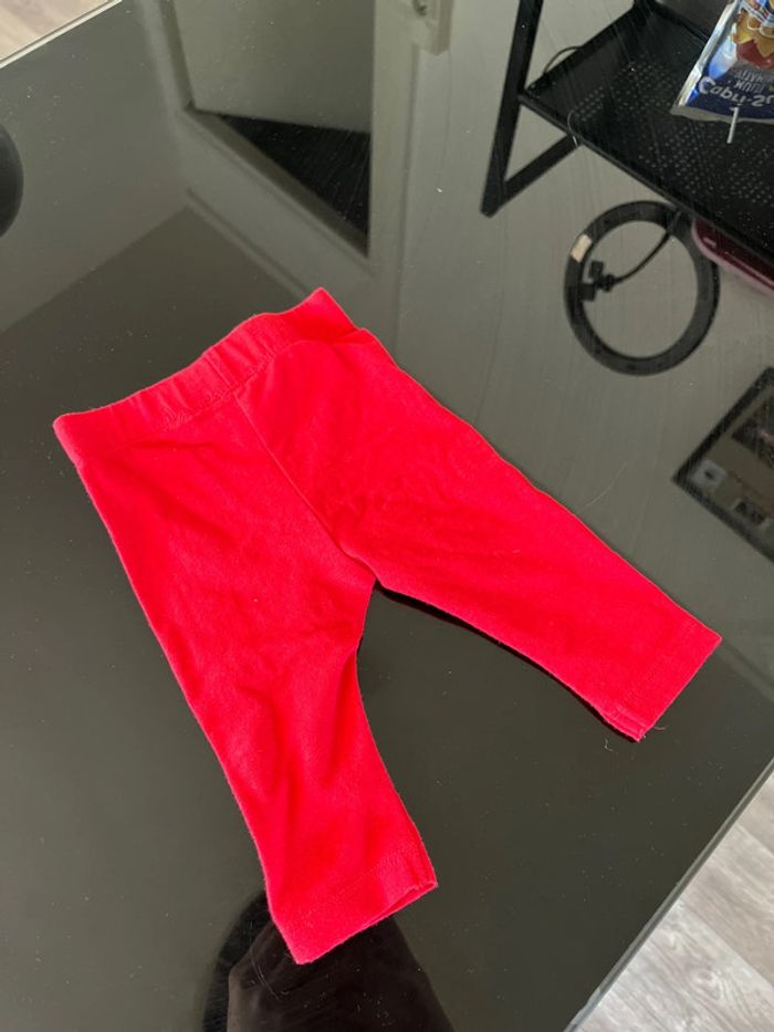 Petit legging Disney rouge taille 3 mois - photo numéro 2