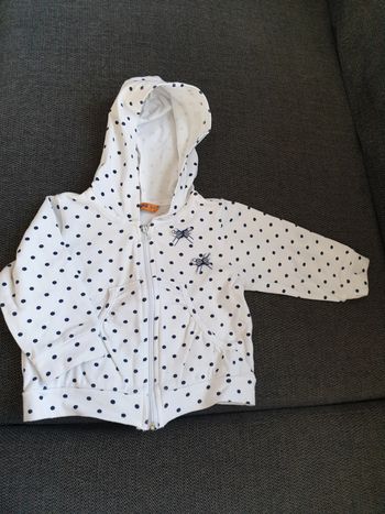 Gilet bébé fille 9 mois blanc à pois bleu marine Mayoral