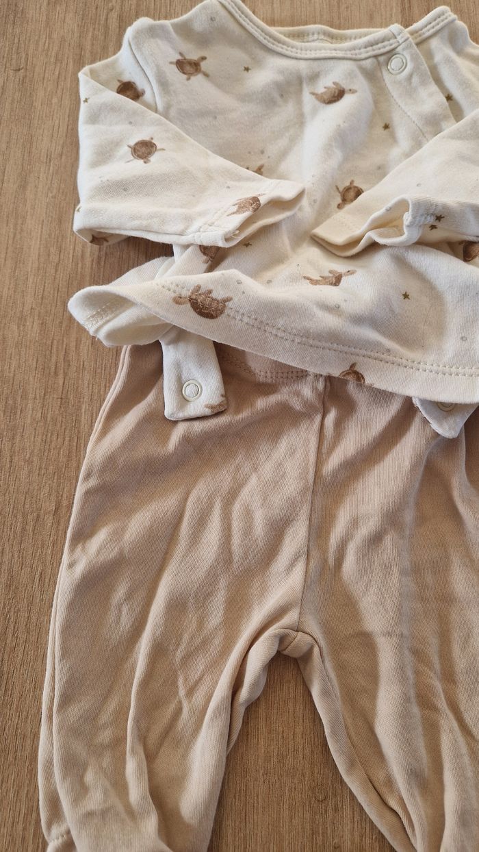 Ensemble bébé fille 1 mois - photo numéro 2