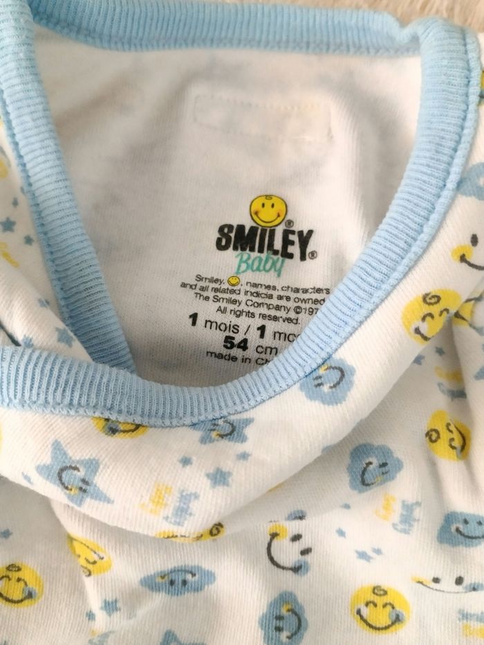 Body smiley 1 mois - photo numéro 2