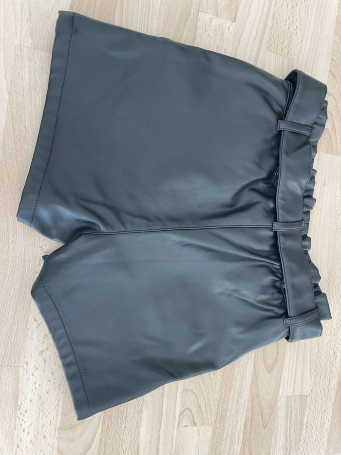 Short en similicuir - photo numéro 3