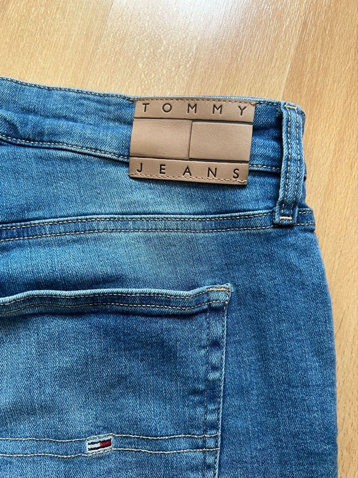 Jeans Tommy Hilfiger neuf - photo numéro 4