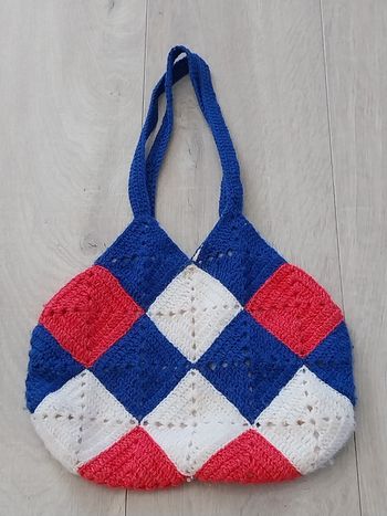 Sac à main tricoté