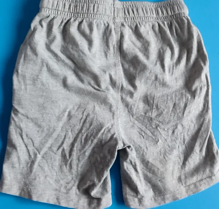 Short garçon 👦 - photo numéro 2