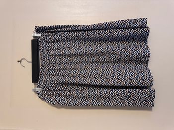 Jolie jupe Damart taille 46 taille 48 en très bon état