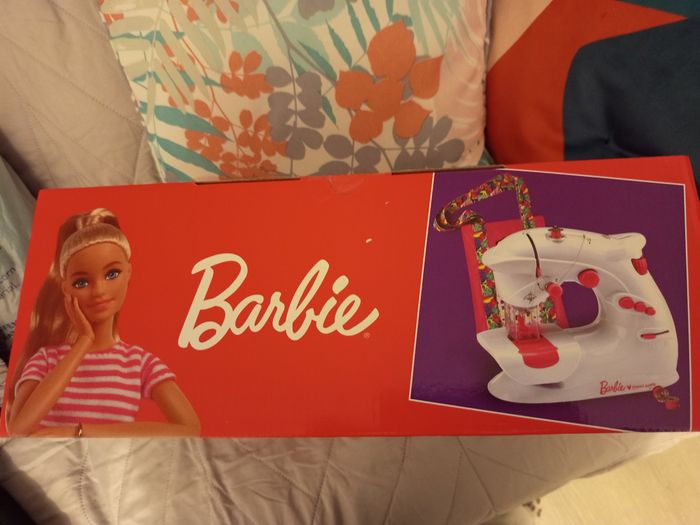 Machine à coudre barbie - photo numéro 2