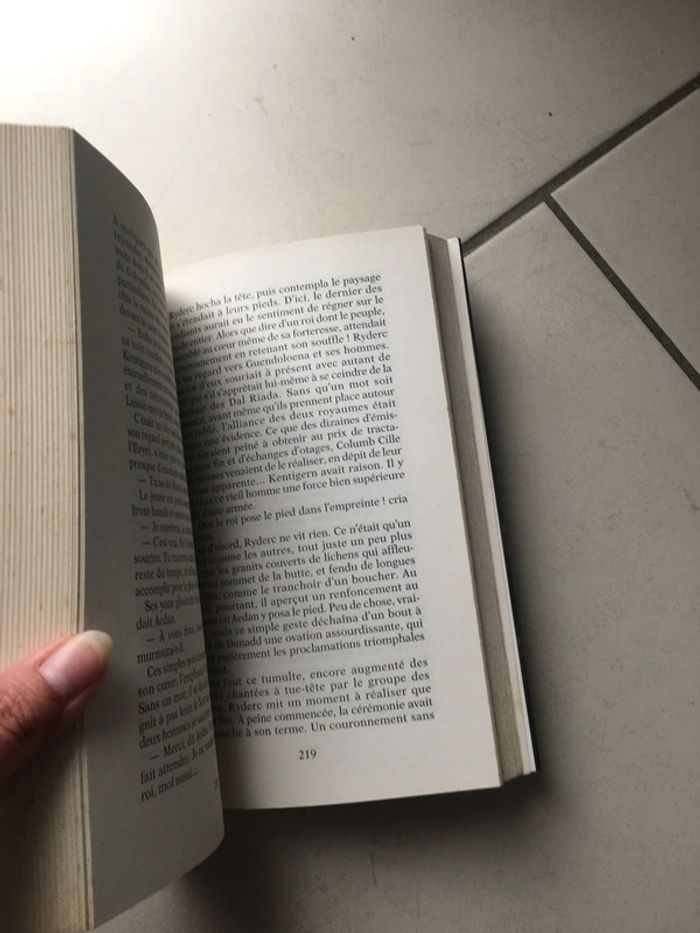 Livre Broché Le pas de Merlin Tome 1 - photo numéro 11