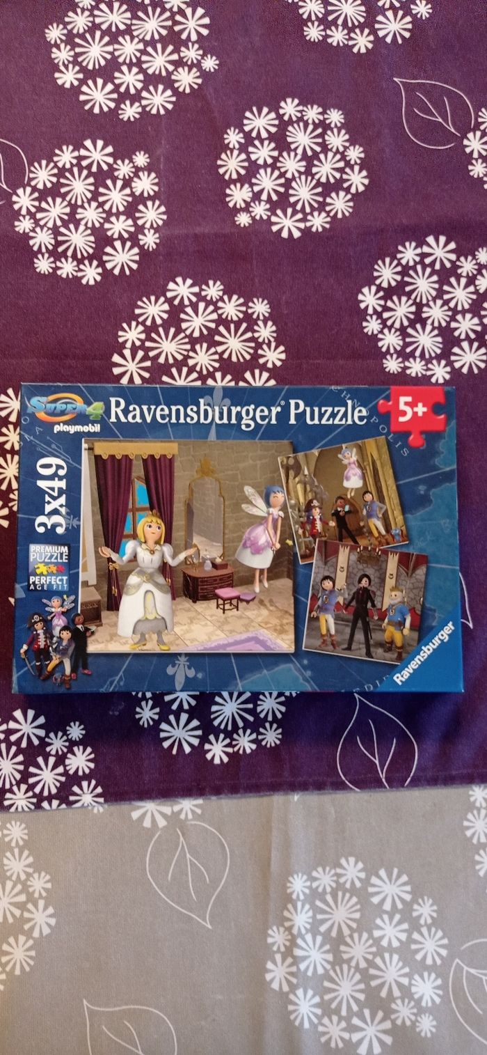 3 puzzles ravensburger playmobil