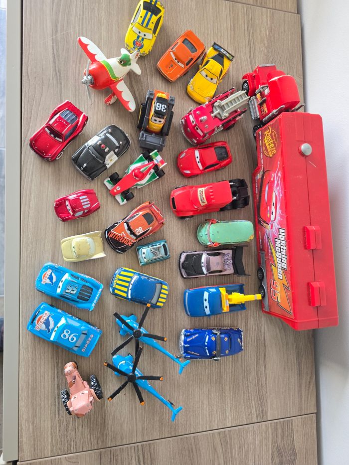 Lot de 25 voitures cars et 1 camion avec remorque - photo numéro 10