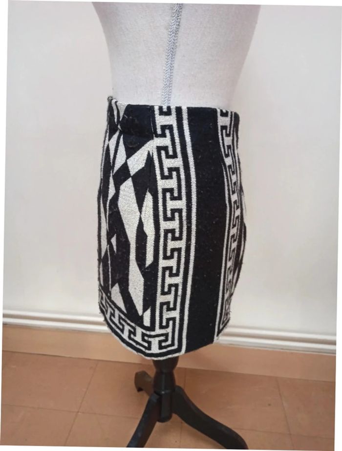 Jupe T38 zara - photo numéro 3