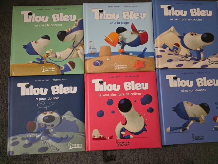 Lots de 10  livres tilou bleu - photo numéro 2