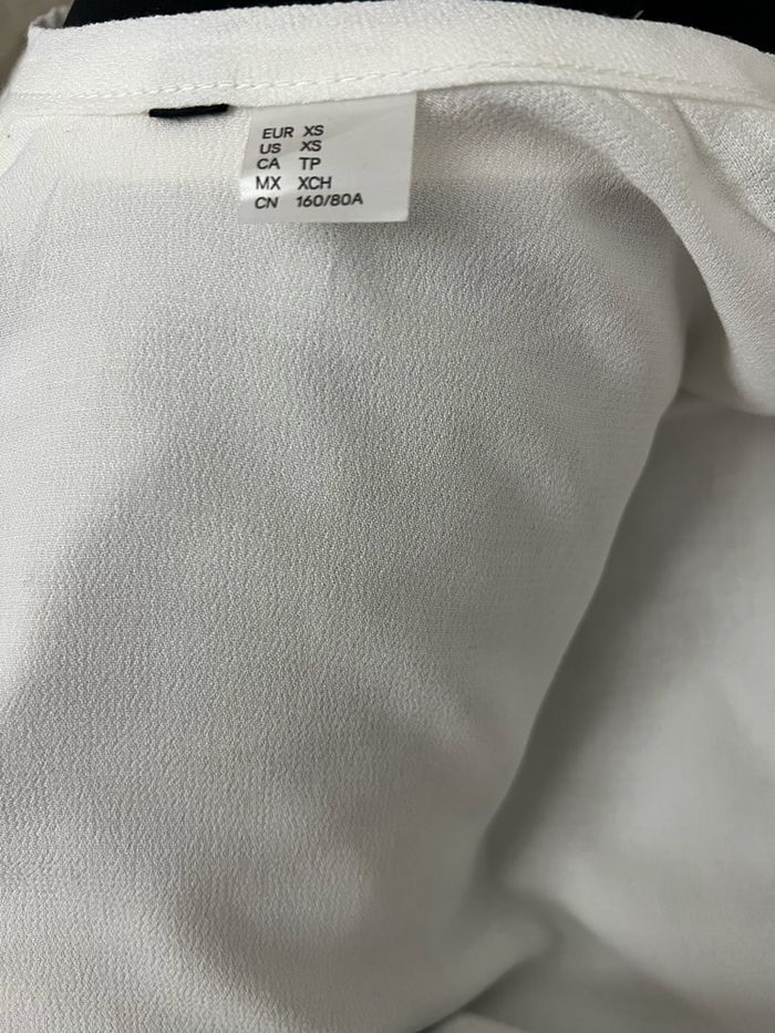 Top sans manches fluide blanc H&M - photo numéro 4