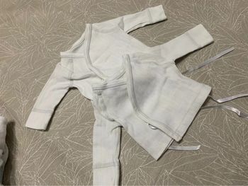 Lot de 2 gilets blanc 1 mois