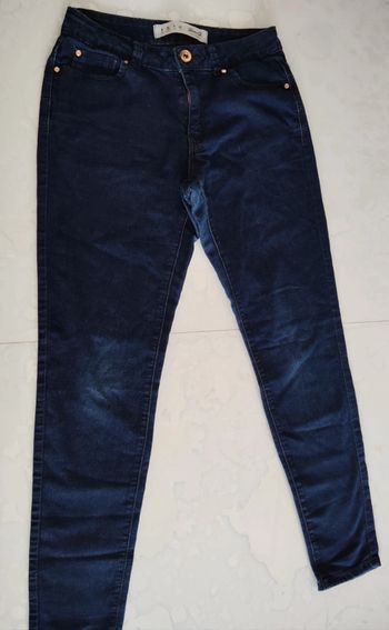 Pantalon femme jean taille 36. Bleu foncé