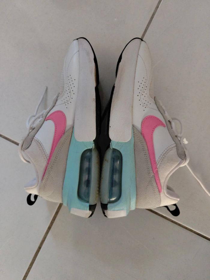 Baskets Nike Air 37.5 comme neuves - photo numéro 5