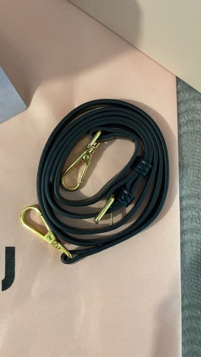 Sac à main MiuMiu noir - photo numéro 2