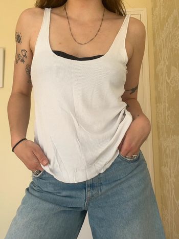 Débardeur blanc côtelé basique – parfait été / layering - Pull & Bear