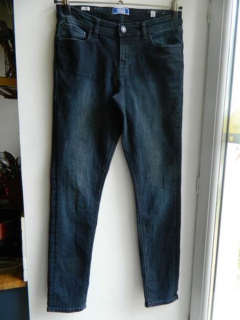 Jeans T 16 ans "Jack &Jones" T 16 ans coupe skinny