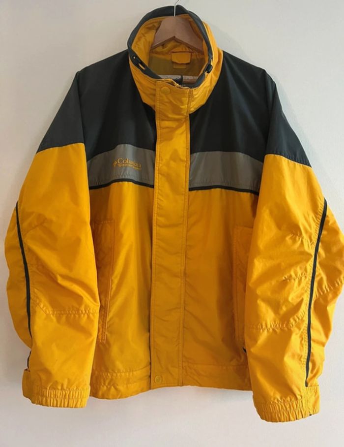 Magnifique manteau / veste Columbia Bugaboo vintage avec multiples poches taille M couleur jaune - photo numéro 2