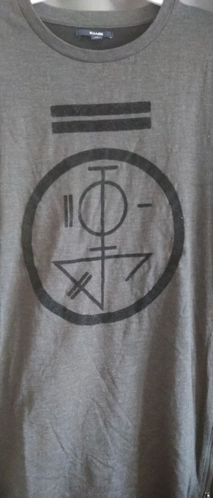 Tee très long flocage velours gris et noir neuf garçon 14 ans kiabi - photo numéro 4