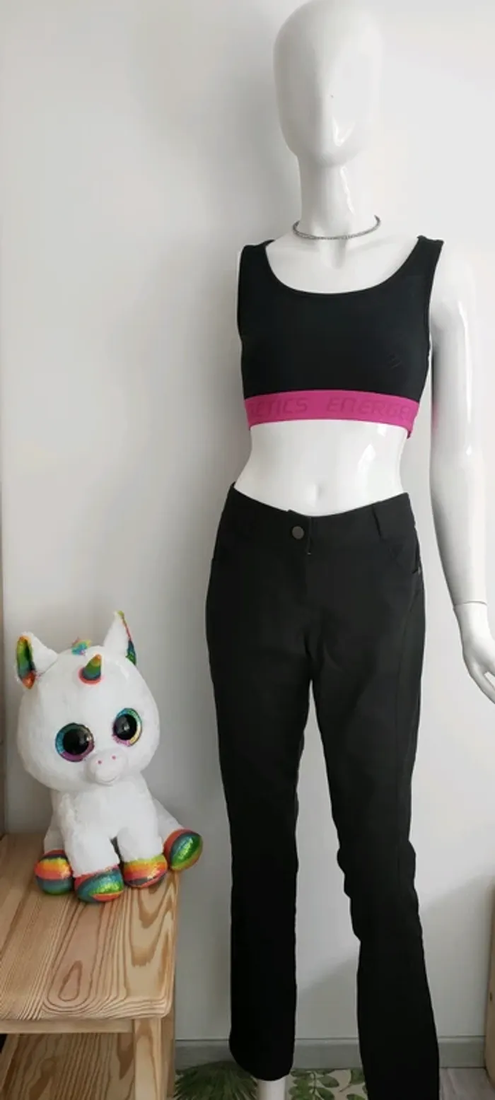 Pantalon noir, taille 40