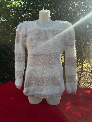 Long Pull soyeux rayé beige et blanc. T 42 / 44 extensible super confortable