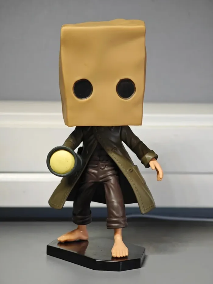 Figurine Little Nightmares Mono 17cm neuve avec boîte - photo numéro 2
