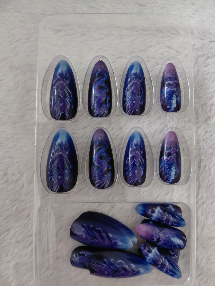 Faux ongles dragon chinois - photo numéro 2